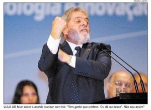 Lula Derrotado dando banana